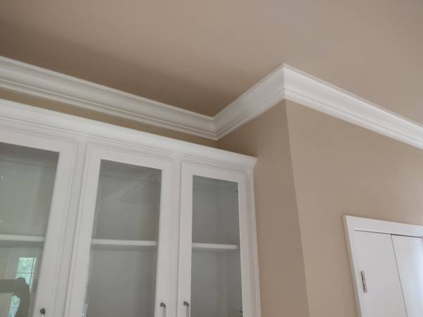 Custom Carpentry and Cabinets